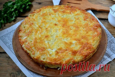 Запеканка из тертого картофеля с сыром и чесноком — простая и очень вкусная