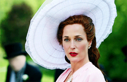 Джиллиан Андерсон