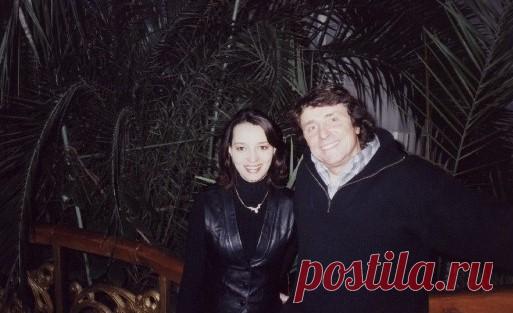 Песни французского композитора Бернара Пьяла в исполнении Кристины Вихровой. Аранжировка Владимира Сидорова. 2004.