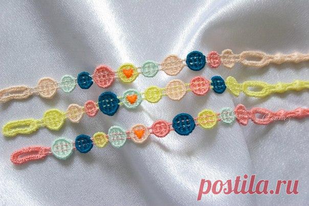 Необычный комплект браслетов.
Красивое сочетание цветов

Экологически чистые материалы,
не вызывают аллергии.

Прошли термическую обработку.