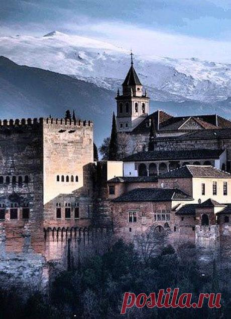 Alhambra Palace, Granada, Spain☆ | España / Spain / Espagne / Испания…