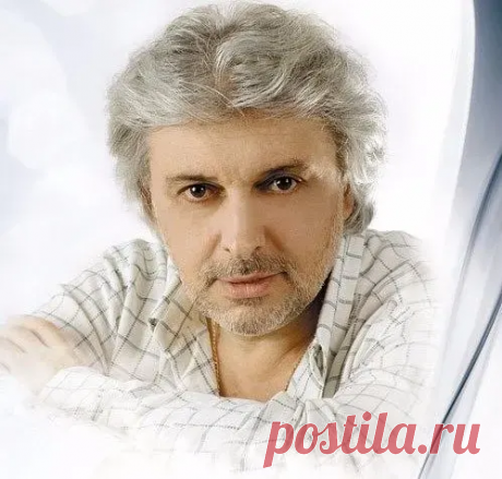 Видно здорово нагрешил я, и взялись за меня всерьёз,
И раскаяться, чтоб решил я, ангел с неба тебя принёс.
Я от счастья сейчас заплачу, благодарных не пряча слёз,
Чтоб спасти меня, не иначе, светлый ангел тебя принёс.