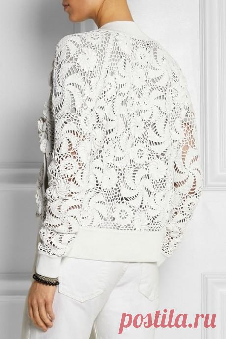 Ажурный кардиган из мотивов крючком
