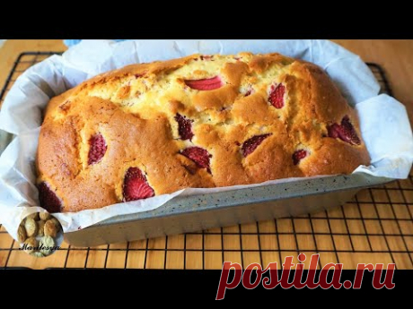 КЕКС С КЛУБНИКОЙ