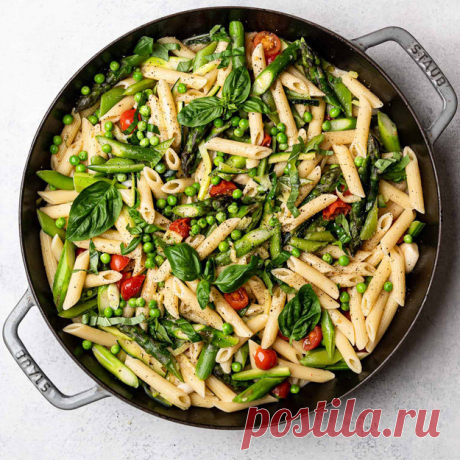 #Полезные_рецепты для похудения для диабетиков. #Меню на Среду
- #Завтрак. #Мюсли с клубникой
- #Обед. #Паста «Примавера» со свиным филе
- #Ужин. #Салат со шпинатом и чечевицей