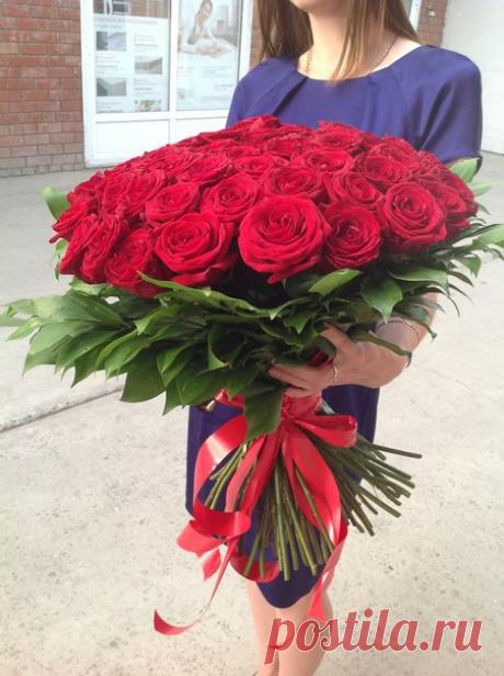 Цитата дня. Счастье не в количестве подаренных роз, счастье в человеке который их дарит.