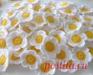 Красивые ромашки крючком