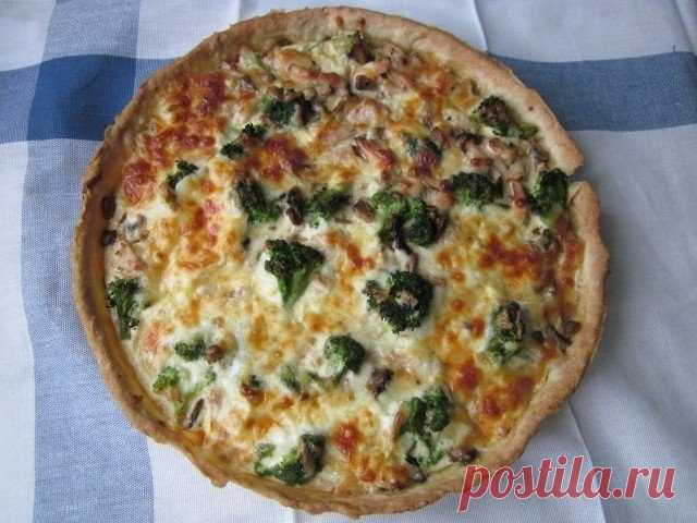 Как приготовить лоранский пирог с курицей, грибами и брокколи - рецепт, ингредиенты и фотографии