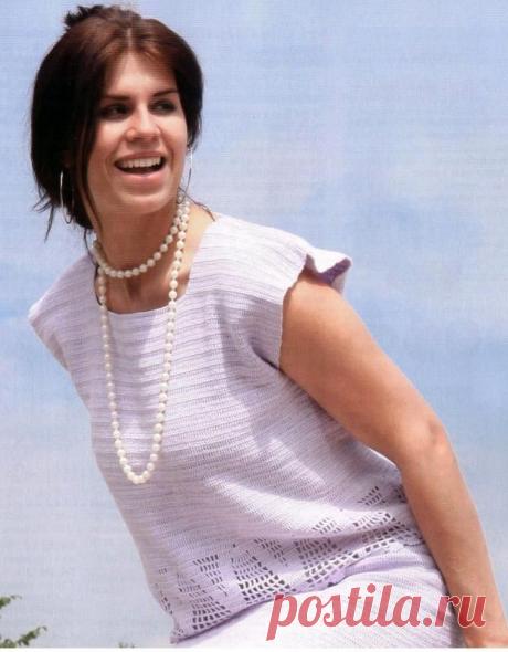 Топик с отделкой веерным узором, связанный крючком | петелики