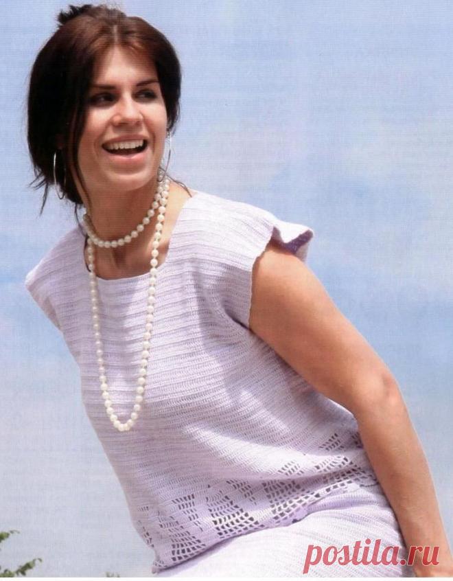 Топик с отделкой веерным узором, связанный крючком | петелики