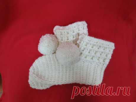 Домашние тапочки-носочки,с бубонами (белые)