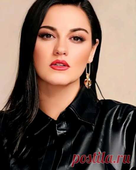 Майте Перрони