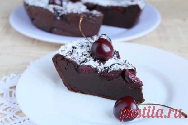 Шоколадный клафути с черешней