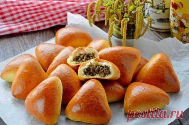 Простые, но очень вкусные пирожки на кефирном тесте