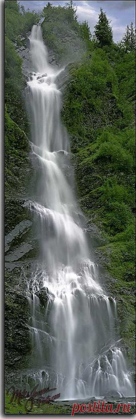 Bridal Veil Falls в Valdez, Аляска • фото: Майк Джонс