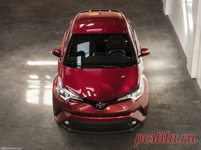 Смотри! Toyota C-HR 2018 модельного года В последнее время все большую популярность среди потребителей обретают небольшие городские автомобили, обладающие достаточным для передвижения по легкому б