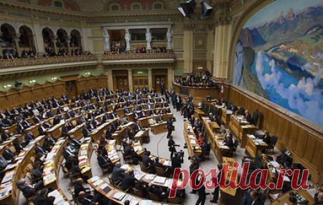 Швейцария отклонила инициативу по реэкспорту своего оружия на Украину. Против соответствующего предложения Совета кантонов проголосовали 135 депутатов