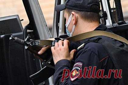 Подозреваемого в расчленении женщины россиянина задержали. Полиция задержала мужчину, подозреваемого в расчленении женщины на северо-западе Москвы. В ближайшее время сотрудники правоохранительных органов доставят задержанного в подразделение СК, где следователи приступят к его допросу. По предварительным данным, мужчина был знаком с потерпевшей.