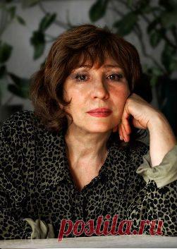 Елена Камбурова – биография, фото, личная жизнь, муж и дети, рост и вес, слушать песни онлайн 2020 Елена Камбурова (11 июля 1940) - певица, актриса. Читайте полную биографию знаменитости. Фотографии, подробно о семье, видео, слушать песни онлайн, последние новости 2020