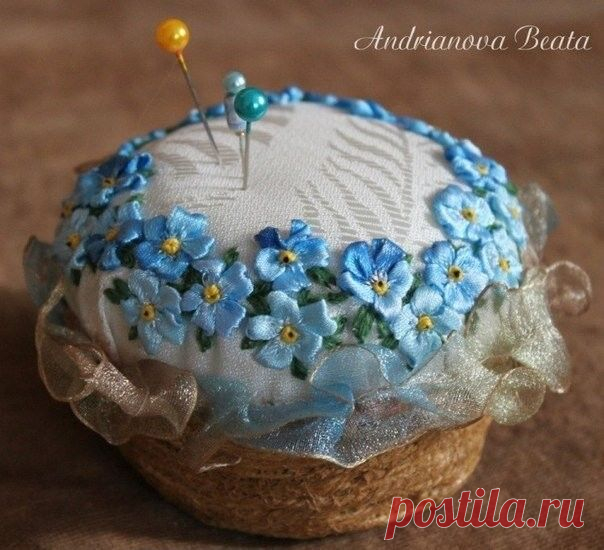 Игольницы, украшенные вышивкой лентами: идеи для вдохновения — DIYIdeas