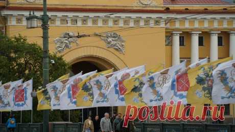На украшения ко Дню города и дню рождения Петра I в Петербурге потратили 20,4 миллиона рублей — Новости Санкт-Петербурга › МР7.ру