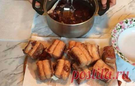 Подружка-украинка научила готовить вкусное сало в рассоле с вишневыми ветками. Делюсь пошаговым рецептом
