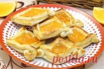 Слойки с джемом