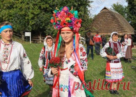 украинские национальные костюмы фото: 19 тыс изображений найдено в Яндекс.Картинках