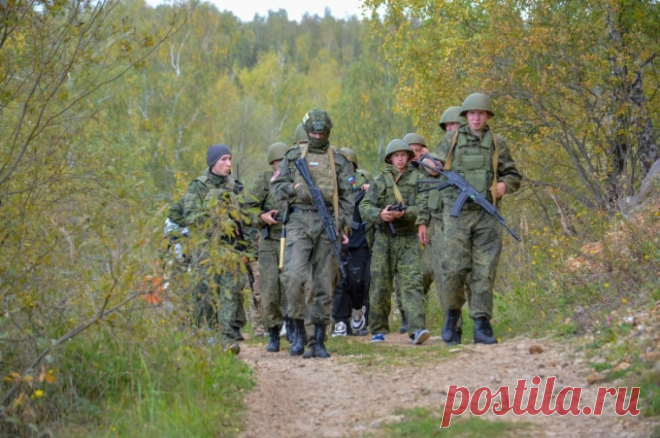 Бойцам в зоне СВО вручили документы о предоставлении жилищных субсидий. Бойцам вручили решения о предоставлении субсидий для приобретения или строительства жилых помещений.