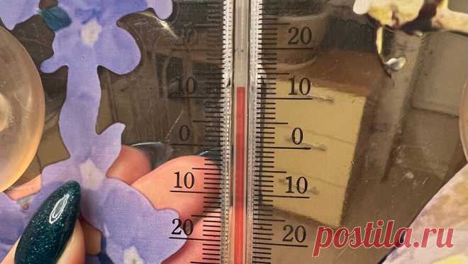 "Замерзаем": россиянка пожаловалась на температуру 10°C в квартире. Жительница Сыктывкара рассказала, что в квартире ее матери при сильных морозах температура опускается сильно ниже нормы. Пост с жалобой женщина выложила на своей странице во "ВКонтакте". "Я нахожусь в маминой квартире в ...