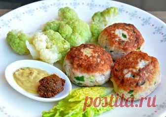 Нет ничего вкуснее этой домашней котлетки! 
Что может быть вкуснее нежного картофельного пюре, соленого огурчика и домашней котлетки? Рецептов приготовления котлет существует множество, и не только из мяса. Сегодня мы познакомим тебя с рецепто…