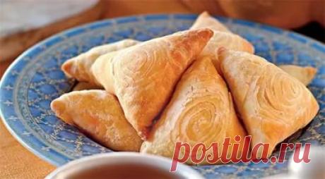 Самса ♨
• источник Домашняя Кулинария •
Самса Сохрани себе рецептик Ингредиенты:Вода (холодная) — 1 стак.Мука — 400 гМасло сливочное — 100 гСоль (в начинку) — по вкусуКуриная грудка — 200 гЛук репч…