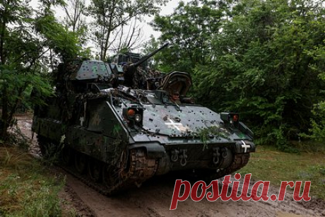 Побывавший в зоне проведения СВО журналист рассказал о наивности руководства ВСУ. Сербский журналист Игор Дамянович, который побывал в зоне проведения специальной военной операции (СВО), рассказал, что руководство Вооруженных сил Украины (ВСУ) наивно считало, что российские военные испугаются поставленной Киеву западной техники и будут спасаться бегством.