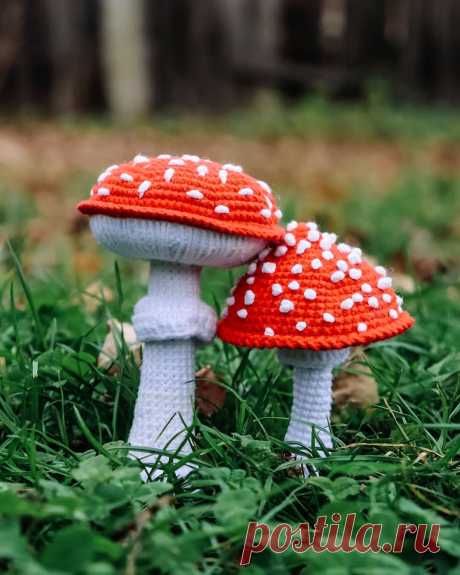 PDF Мухомор крючком. FREE crochet pattern; Аmigurumi toy patterns. Амигуруми схемы и описания на русском. Вязаные игрушки и поделки своими руками #amimore - маленький грибок, мухомор, поганка, грибы