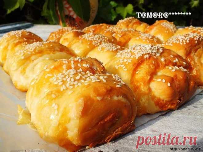 Круассаны с сырной начинкой.