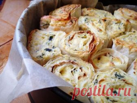Слоеный пирог из лаваша с творогом сыром и зеленью | Самые вкусные кулинарные рецепты