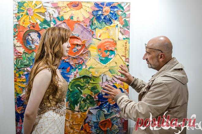 Екатерина Лебедева – московская художница. С самого детства Екатерина пишет эмоциональные, объёмные, созданные на одном дыхании картины. В своих работах она отходит от четких, конкретных форм с целью экспрессии, выражения своего внутреннего состояния. Творчество художницы характеризуется насыщенной колористикой, которая усиливает обобщенные формы. Екатерина Лебедева художник