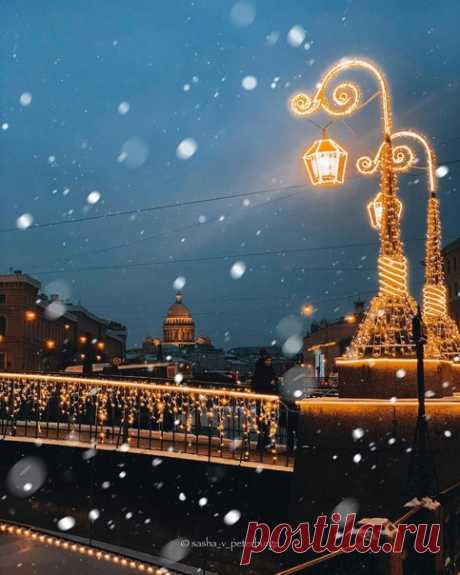 Краснофлотский мост.

Фото: sasha_v_peterburge