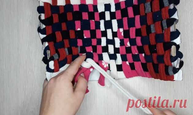 Как сплести коврик из старых колготок. Сейчас прошу у знакомых не выбрасывать их, а отдавать мне | Идеи DIY от Элен Пульс Mail.ru