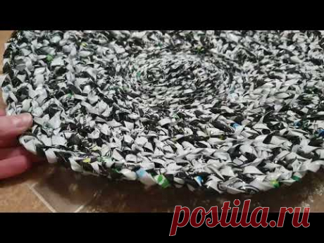 Коврик из молочных пакетов.