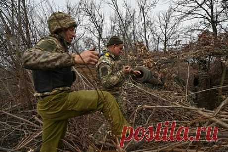 Раскрыта возможная тактика ВСУ с наступлением холодов. С наступлением холодов ВСУ могут усилить атаки на херсонском направлении: болотистая почва в низовье Днепра может замерзнуть, стать твердой, допускающей переброски бронетехники, бронетранспортеров и личного состава. Об этом в разговоре с «Лентой.ру» заявил военный эксперт, директор Музея войск ПВО Юрий Кнутов.