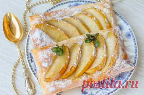 Десерт - слойки с яблоками. Дешево и очень вкусно!