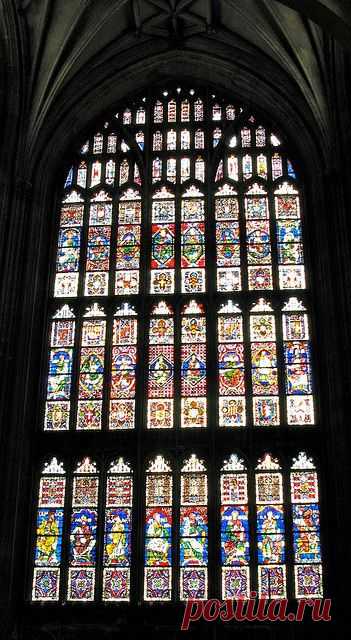 Stained Glass at Canterbury Cathedral | Stained glass windows | Pinte…