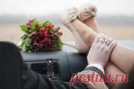 У настоящих Мужчин - Женщина счастливая. У остальных - сильная...