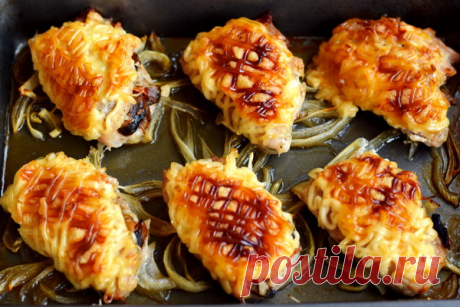 Мясные ушки с грибами в духовке - рецепт с фото