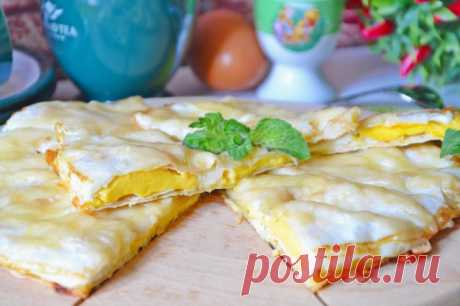 Перекус из лаваша с яйцом, сыром и зеленью рецепт с фото пошагово и видео - 1000.menu