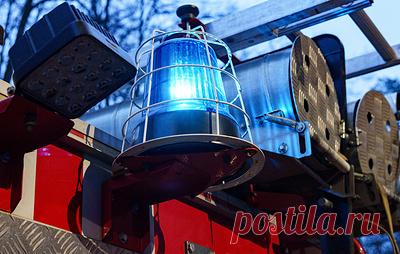 В Тамбовской области из-за атаки БПЛА произошло возгорание на нефтебазе. На место ЧП прибыли пожарные и представители правоохранительных органов