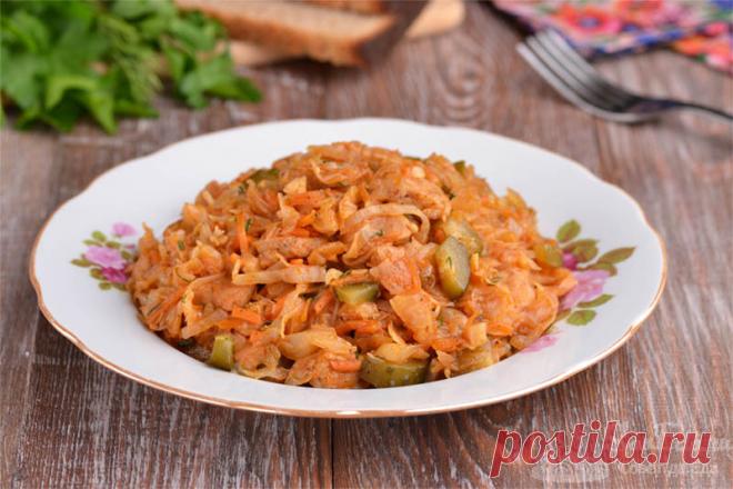 Солянка из свежей капусты со свининой.

Готовим вкуснейшую солянку (не суп) из свежей капусты, свинины, репчатого лука, моркови, соленых огурцов и кетчупа с добавлением огуречного рассола, сладкой паприки, лаврового листа, укропа и чеснока. Солянка получается сытной, ароматной и отлично подход в качестве холодной закуски или с гарниром в качестве основного блюда.