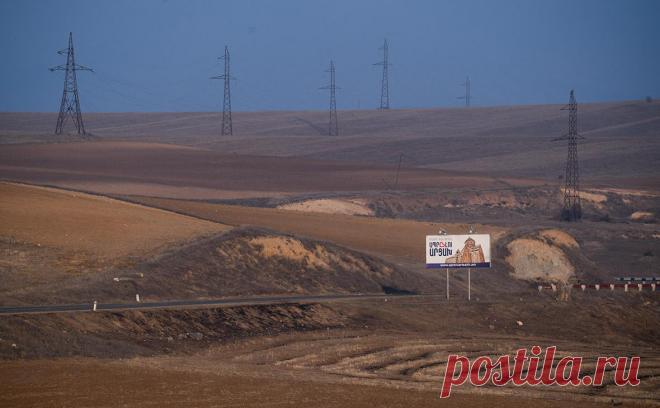 МИД назвал противоречия в позиции Армении насчет Карабаха. Ереван заявляет о планах решить конфликт с Азербайджаном на основании посредничества и Москвы, и Запада. МИД призвал не заниматься демагогией, а продолжить работу на фоне критики невмешательства российских миротворцев в ситуацию