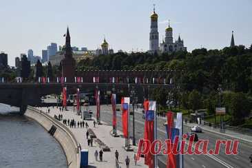 Собянин поздравил москвичей с Днем России
